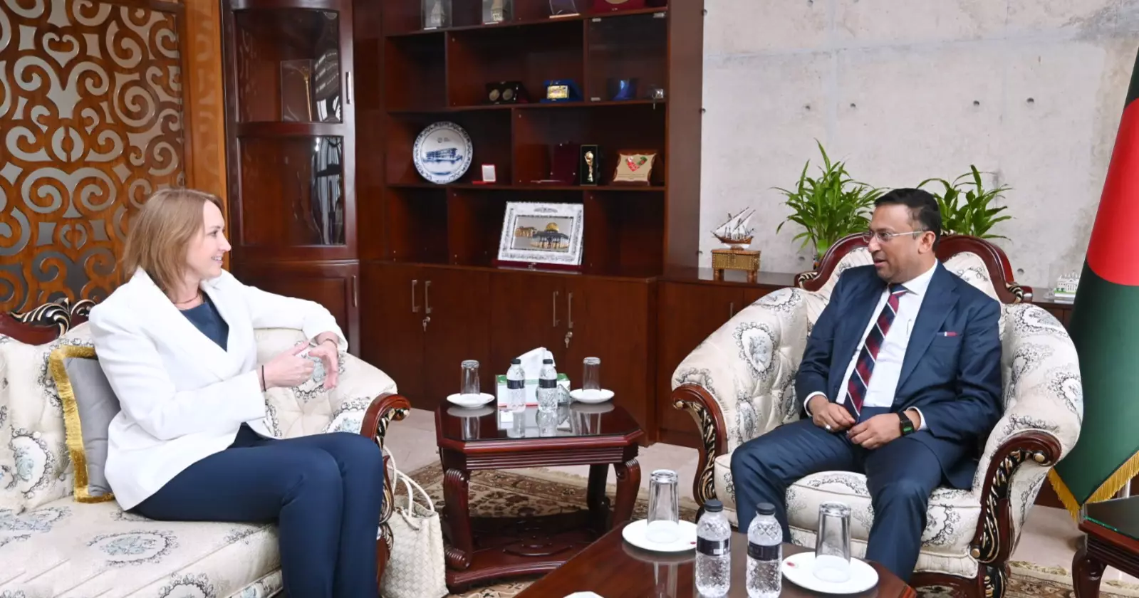 Bangladesh, Australia discuss cooperation in trade, investment, energy