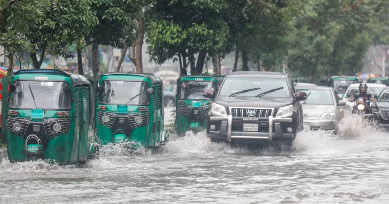 Downpour leaves parts of Dhaka waterlogged