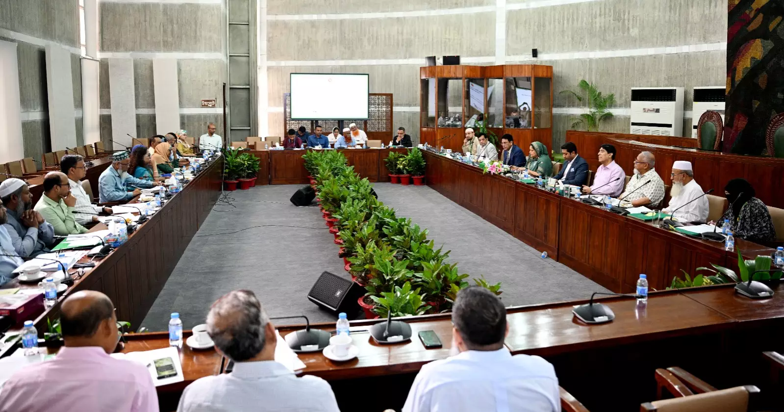Cabinet body recommends G2G fuel imports, shorter bidding period for 2027