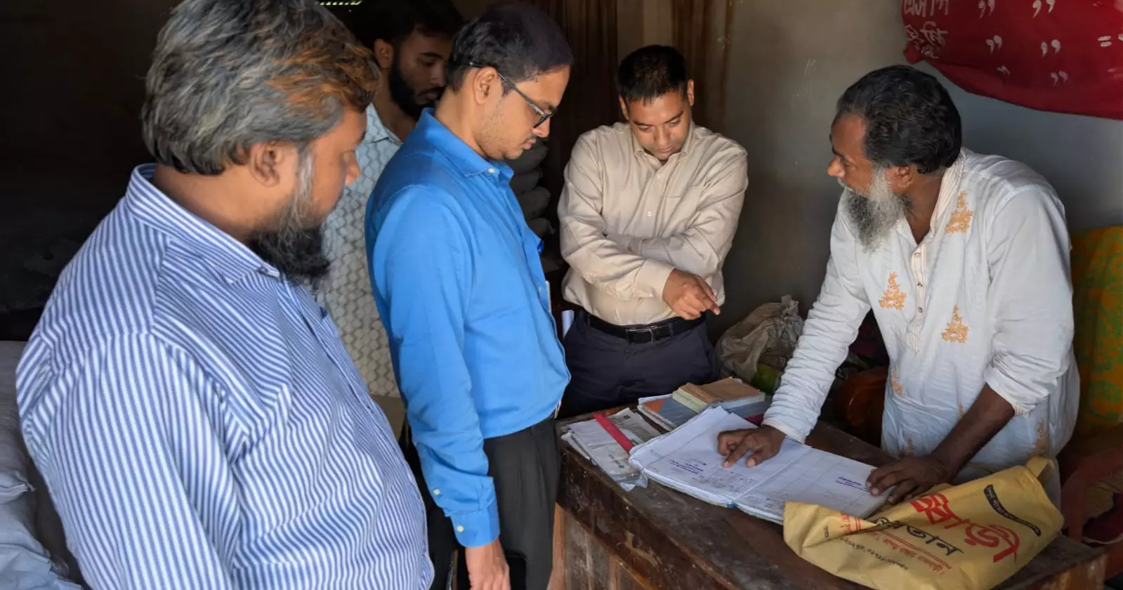 40 sacks of smuggled fertiliser seized in Rajbari, dealer fined