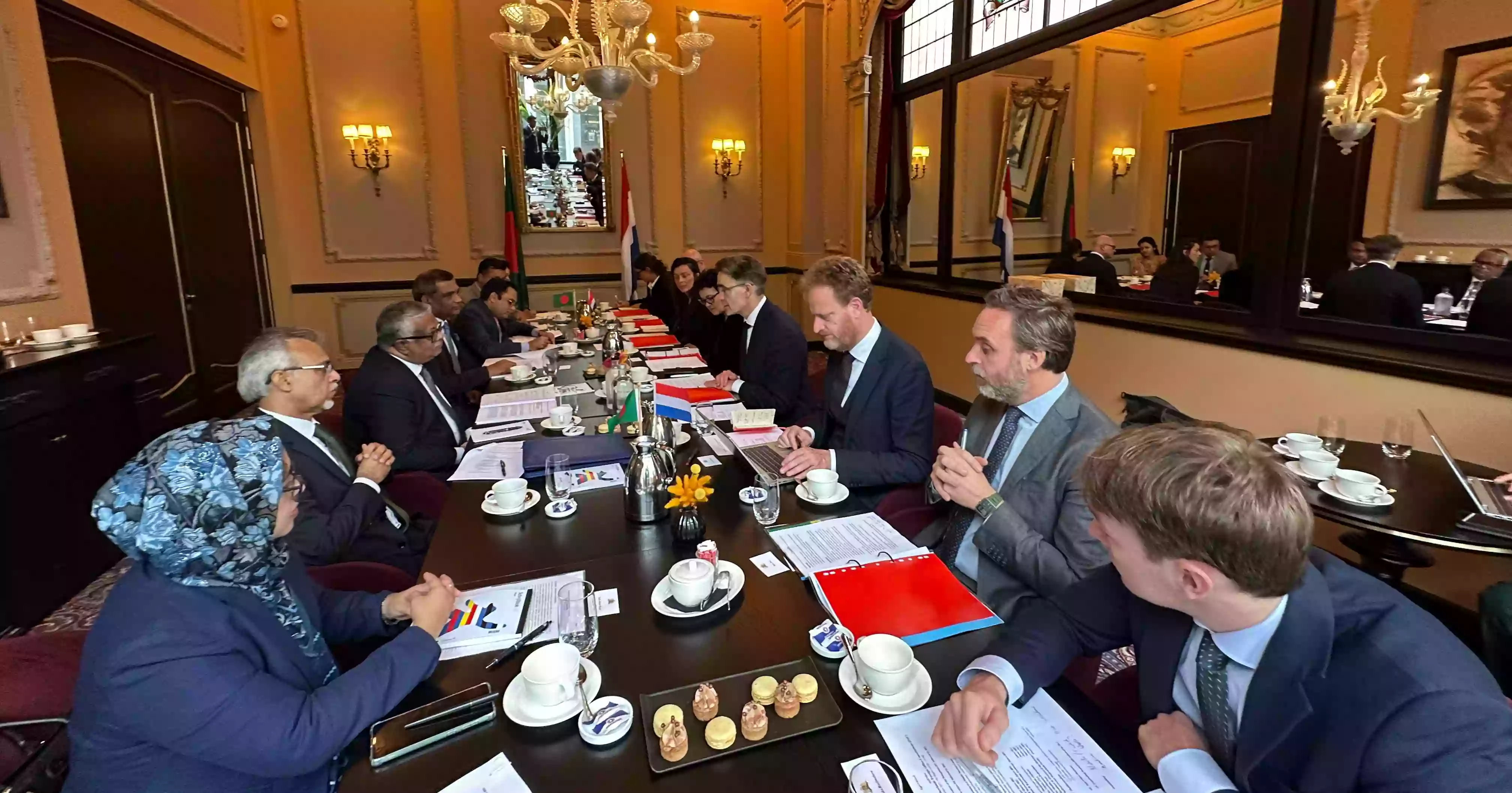 Bangladesh, Netherlands discuss ways to enhance trade, promote investment