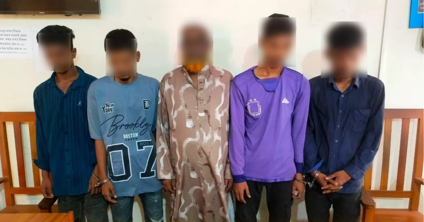 5 held over Adabor building attack