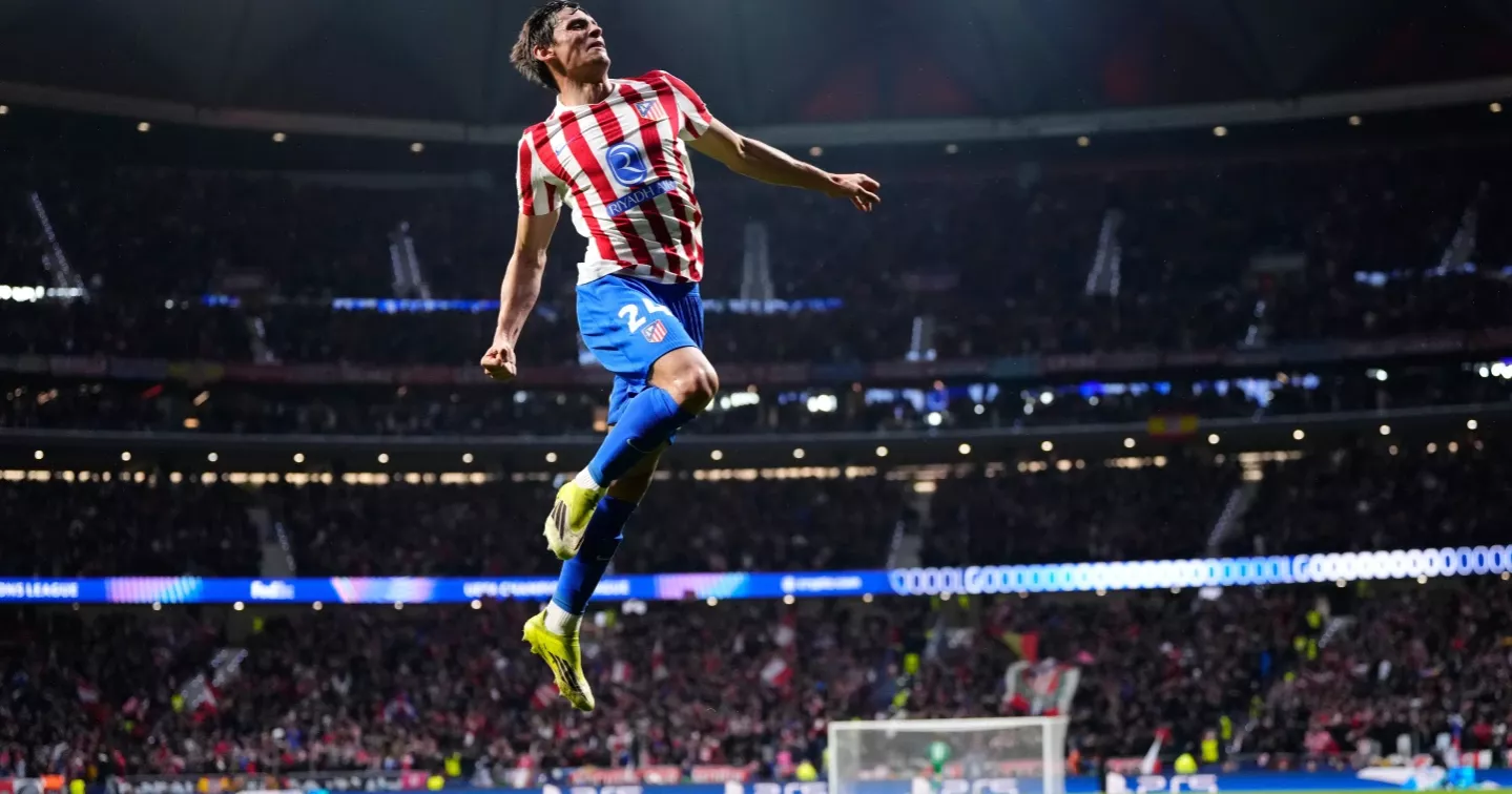 Bayern, Atletico win big in Champions League; Liverpool beaten, Barcelona rescued late