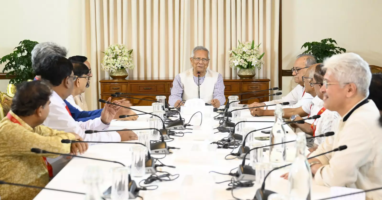 Oli, Manna, other political leaders hold talks with Prof Yunus