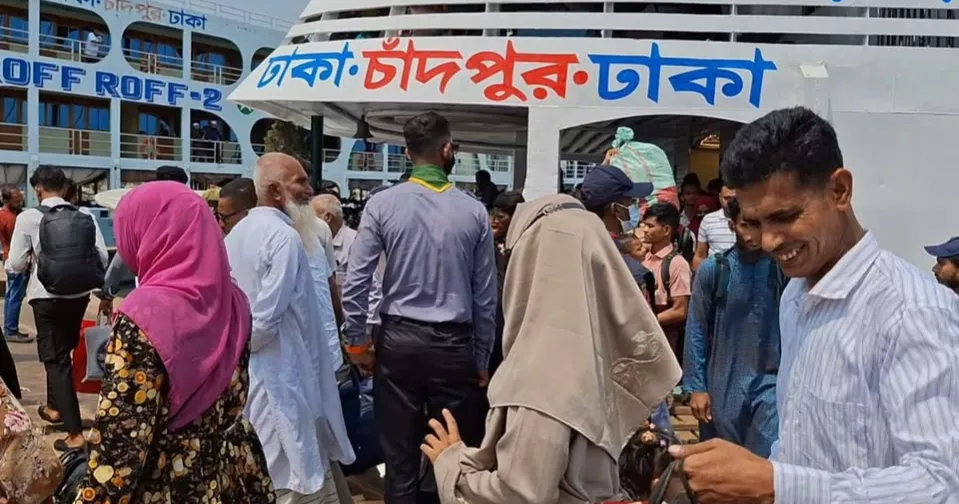 Woman gives birth at Chandpur launch terminal while en route to hospital