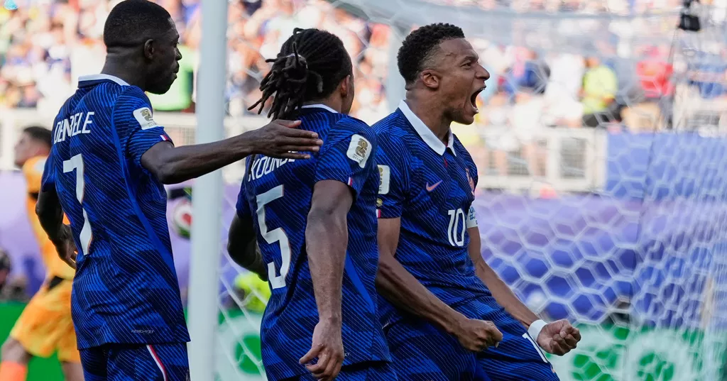 Mbappe's penalty sends France past Paraguay into World Cup quarterfinals