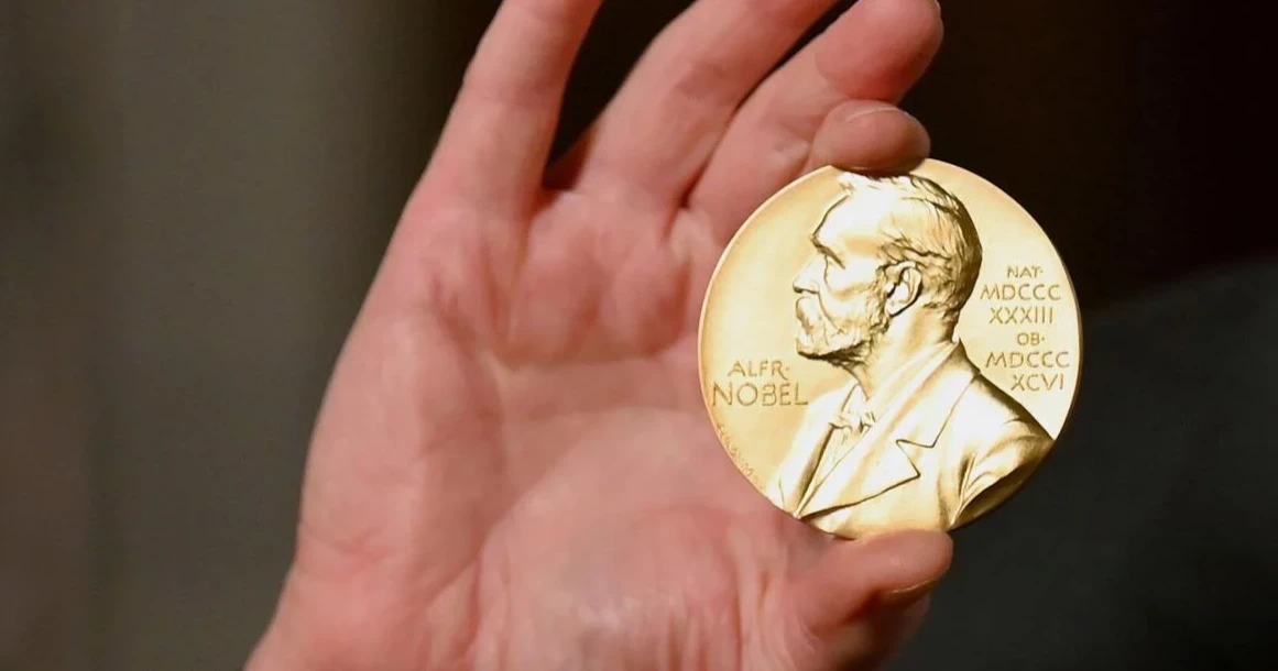 Robert E. Hall and Michael Woodford win Nobel economics prize
