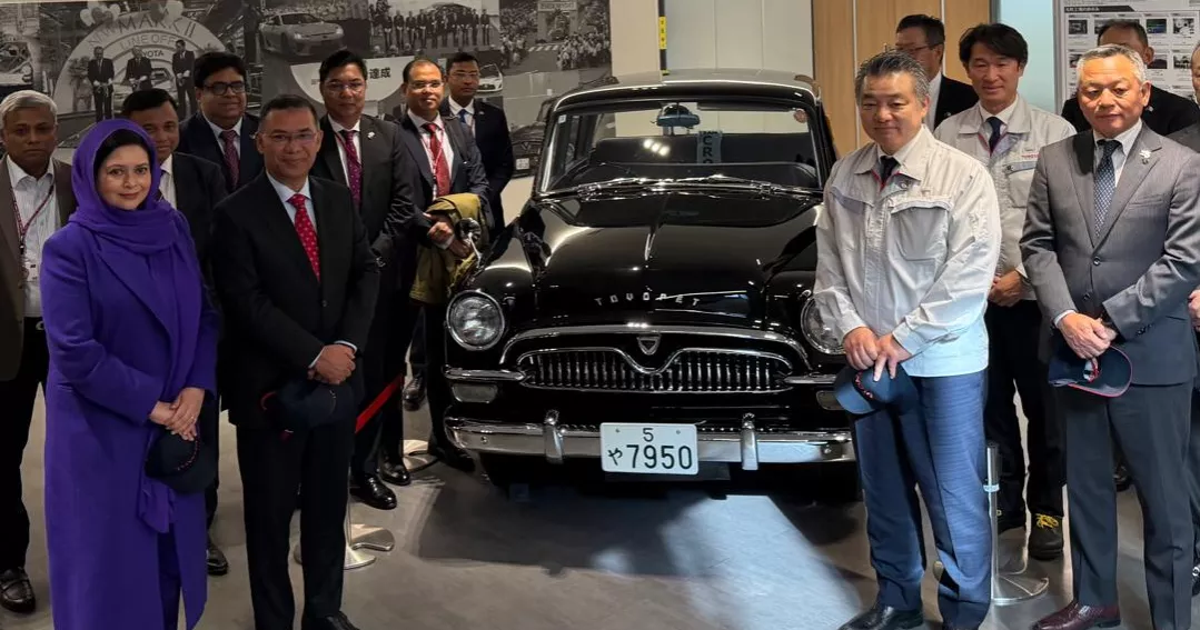 PM Tarique visits Toyota’s Motomachi plant in Japan