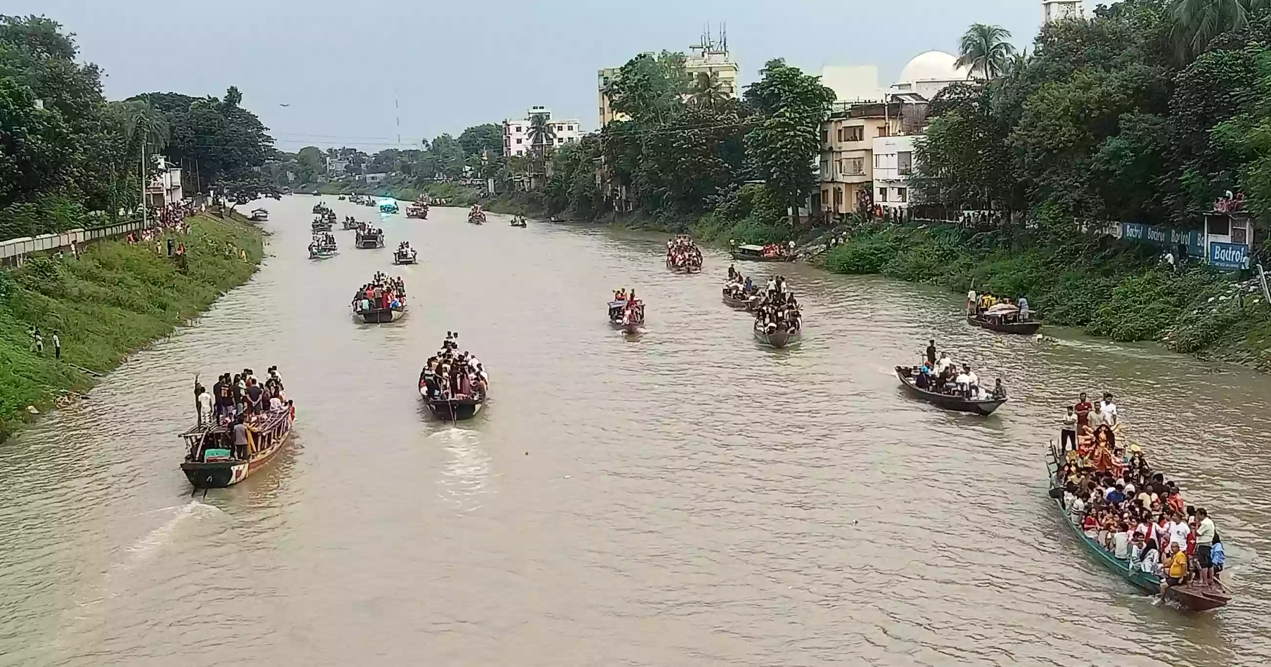 16-year-old boy missing in Naogaon’s Atrai River during idol immersion, search ongoing
