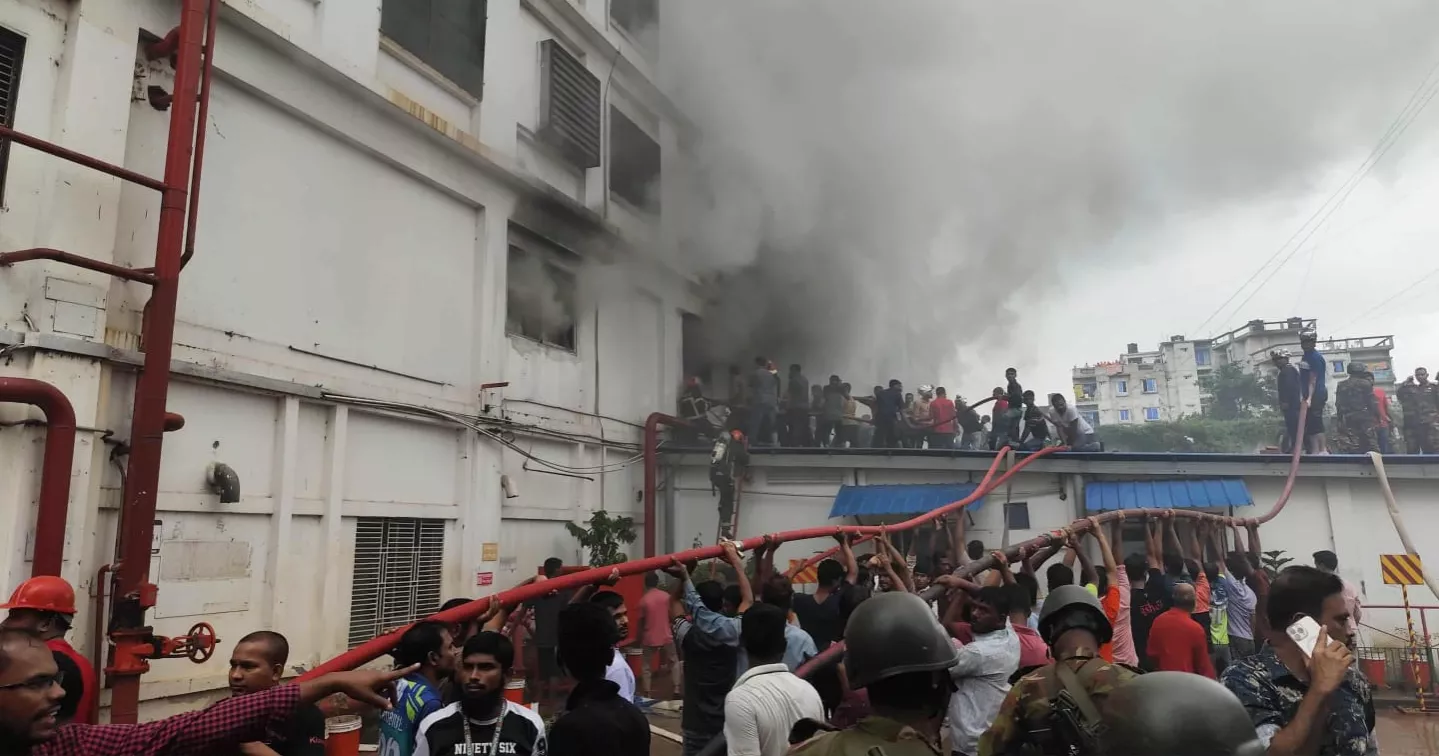 Fire at garment factory in Savar