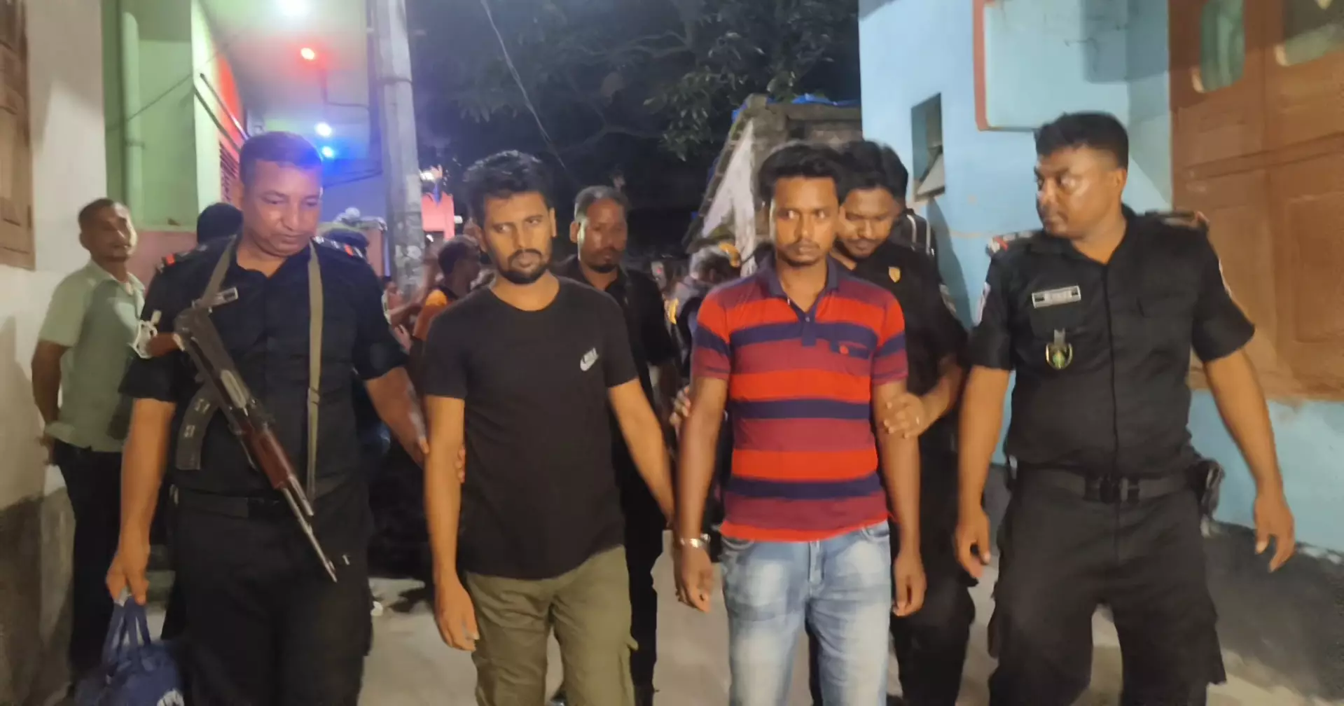 Two held with fake Indian currency, note-making equipment in Chapainawabganj
