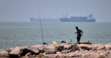 US strikes 10 Iranian military targets as ceasefire comes under fresh strain