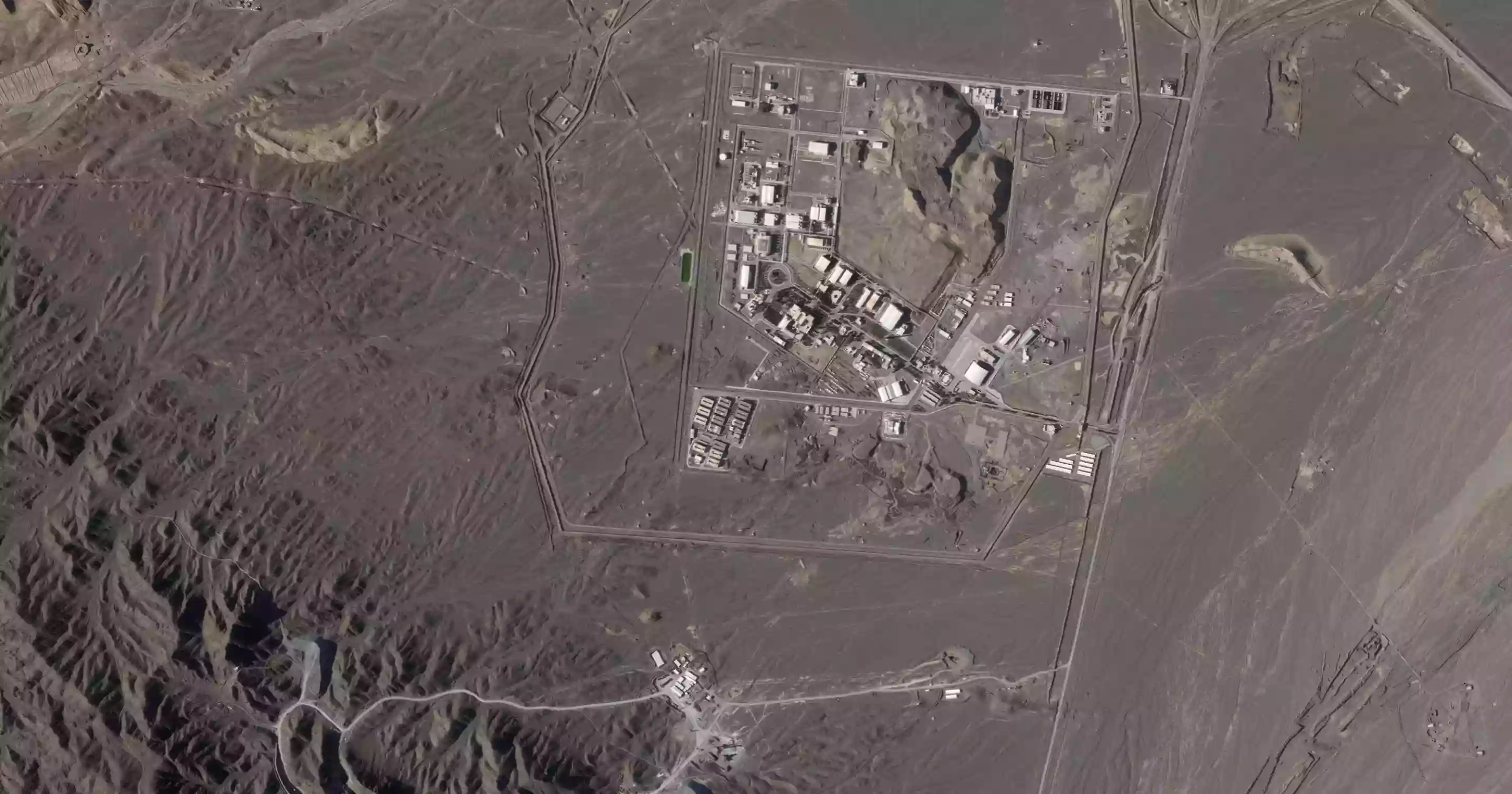 Pickaxe Mountain: Could Iran’s nuclear program retreat beneath this mountain near Natanz?
