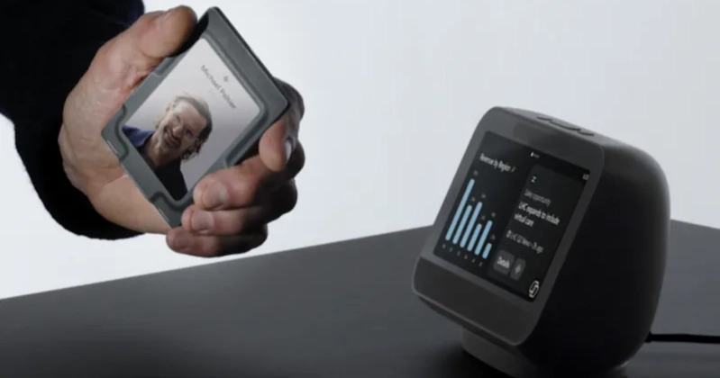 Microsoft tests AI-powered wearable device for workplace use
