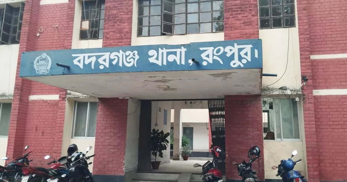 Van driver killed in clash between teen gangs in Rangpur