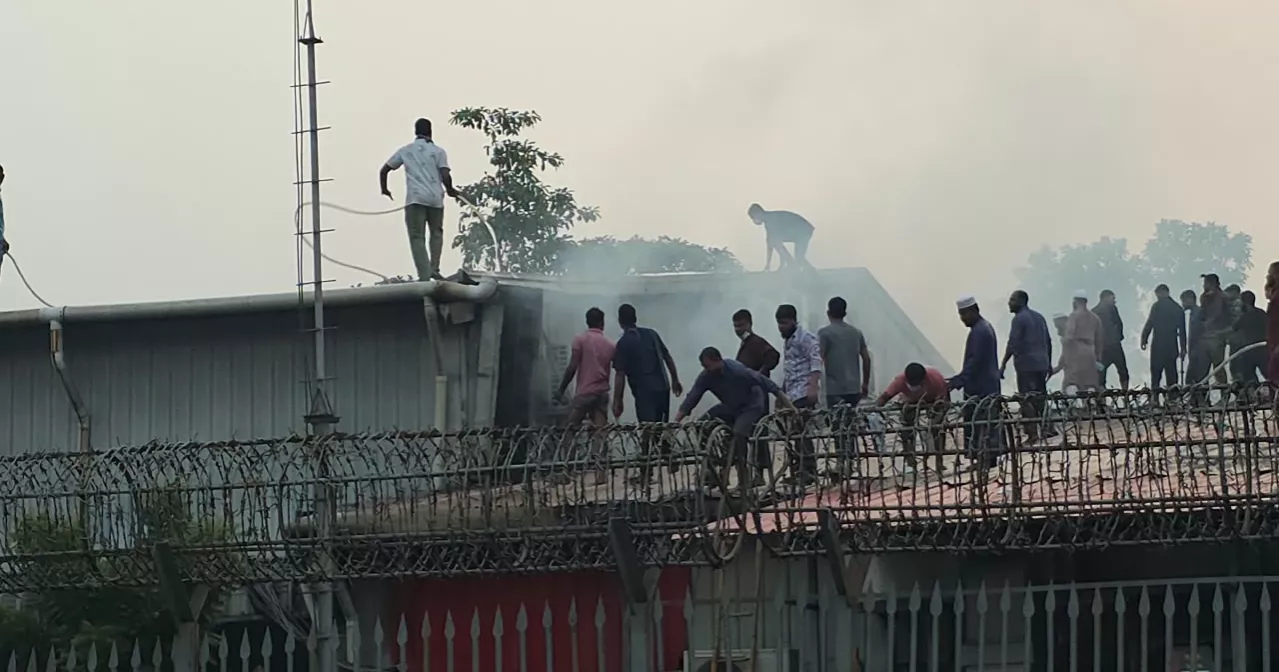 Fire breaks out at Ibn Sina Pharmaceuticals factory in Gazipur