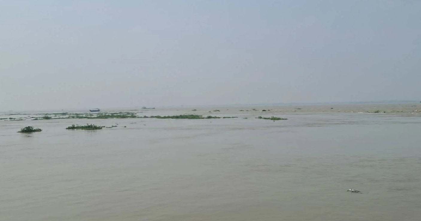 Fisherman killed, four others injured in ‘firing during clash with river police’ in Meghna
