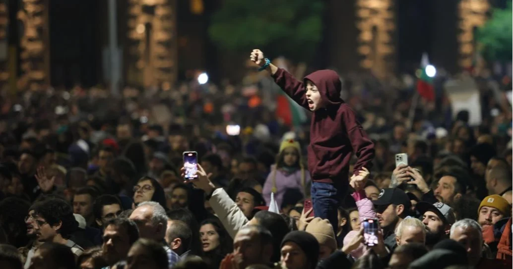 Bulgaria withdraws 2026 budget after mass tax protests
