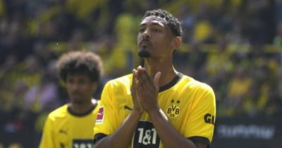 After cancer battle and close calls, Haller departs Dortmund for Utrecht