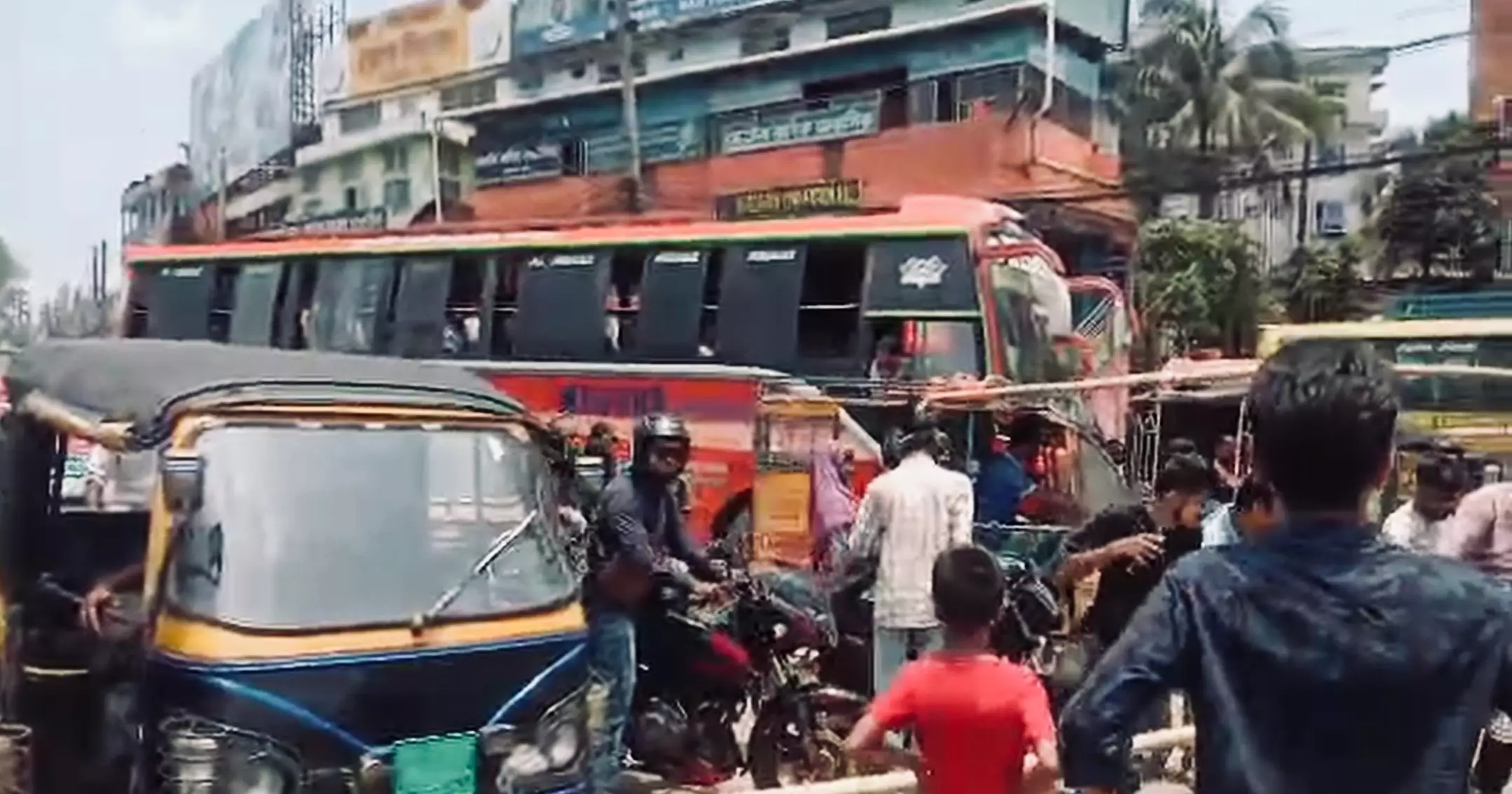 Dhaka-Barishal highway blocked protesting ‘irregularities’ in health sector