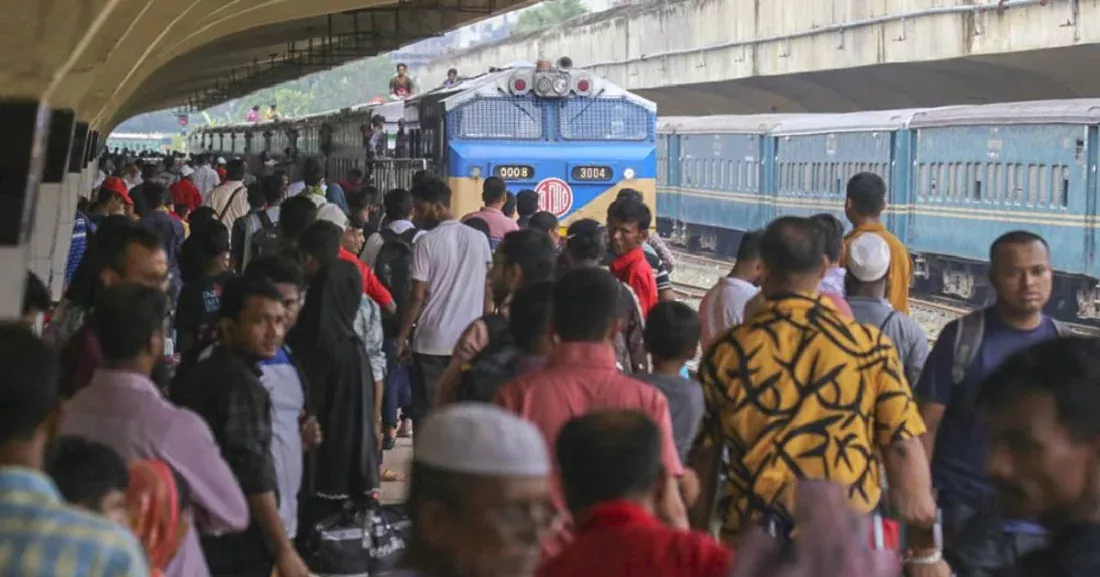 Bangladesh enters weeklong Eid break, mass exodus from Dhaka begins