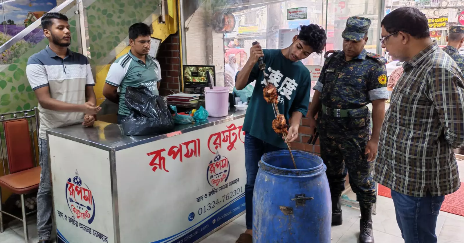 Restaurant fined Tk 1 lakh for unhygienic kitchen, improper food labelling