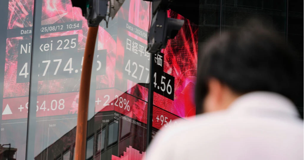 Wall Street welcomes U.S.-China tariff extension, shifts attention to inflation data