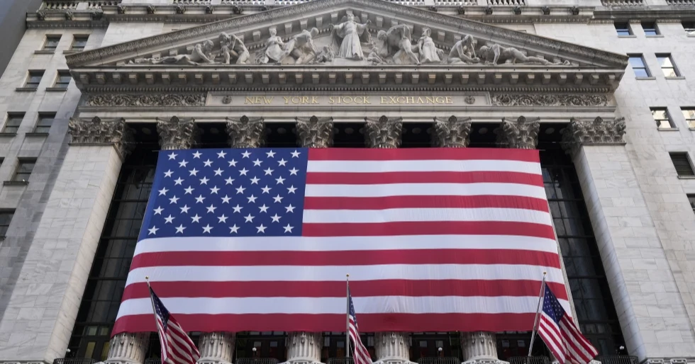 Asian shares drop as investors brace for tariff uncertainty