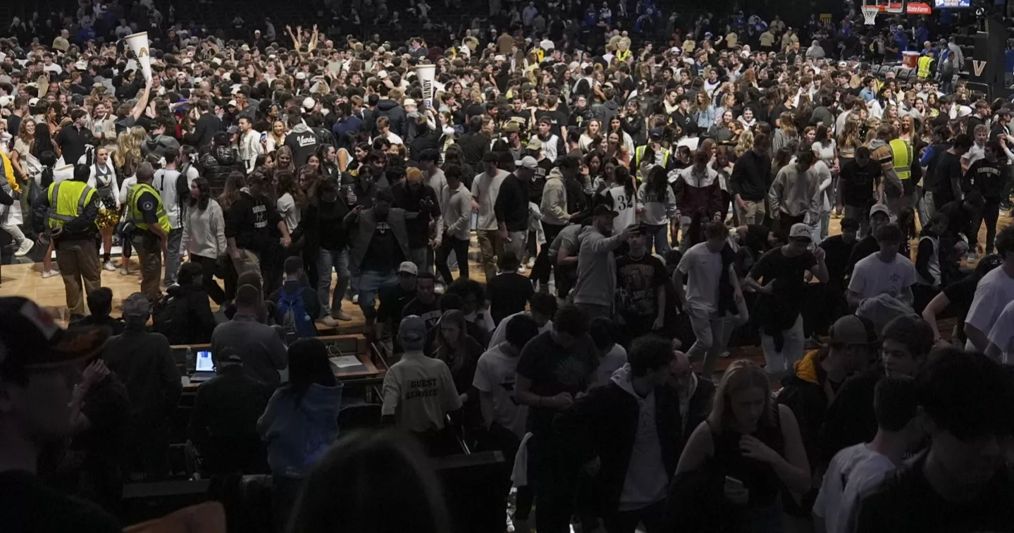 Vanderbilt fined $500,000 by SEC for allowing fans to storm court after victory over Kentucky