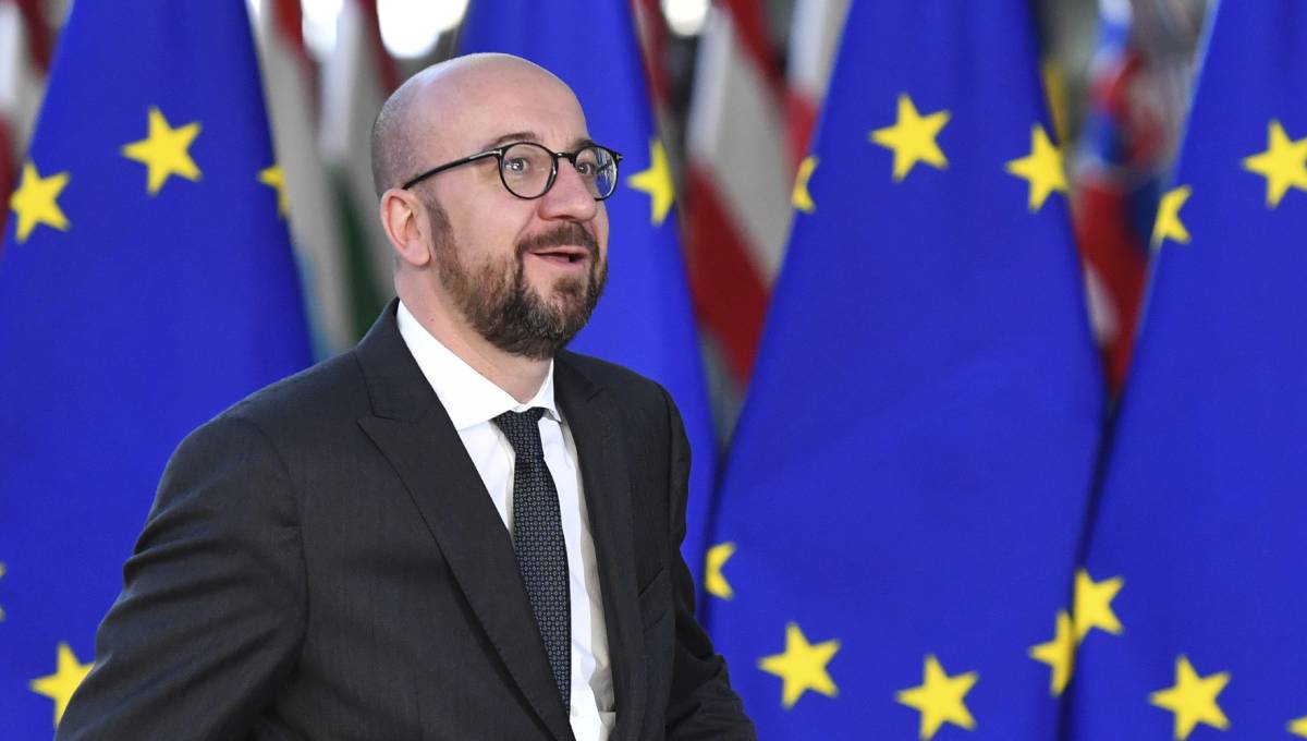 Belgian PM offers to resign after migration tears government   