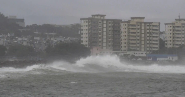 Cyclone Arnab completes landfall, triggers heavy rain in Andhra Pradesh, Odisha