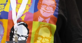 Warren Buffett offers lessons on investing in his annual Berkshire Hathaway letter