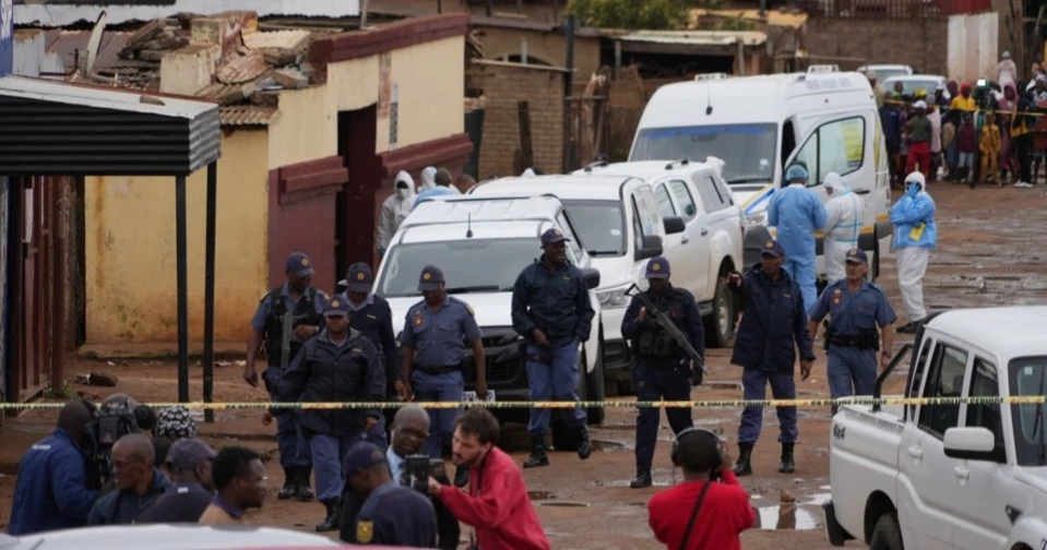 Multiple gunmen kill 9 in South African pub attack