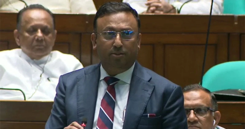 Rohingyas, push-ins dominate as Humaiun Kobir takes questions in JS