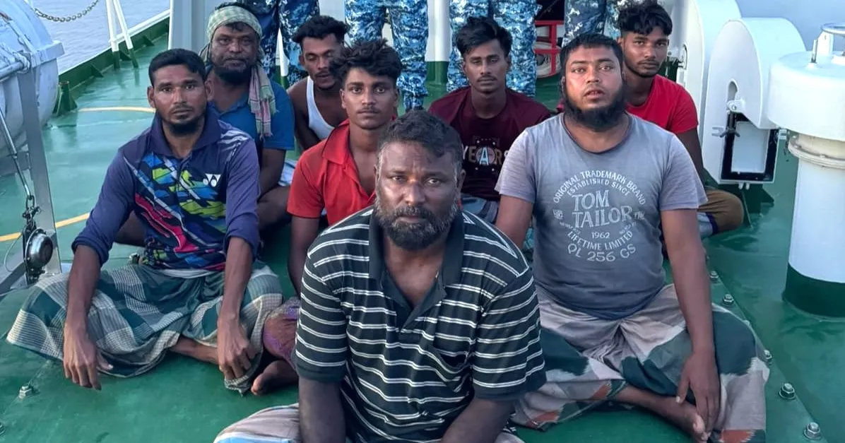 8 fishermen rescued after drifting in Bay for 3 days