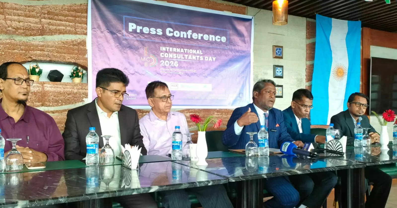 Hiring local management consultants can save, earn foreign currency: IMCB