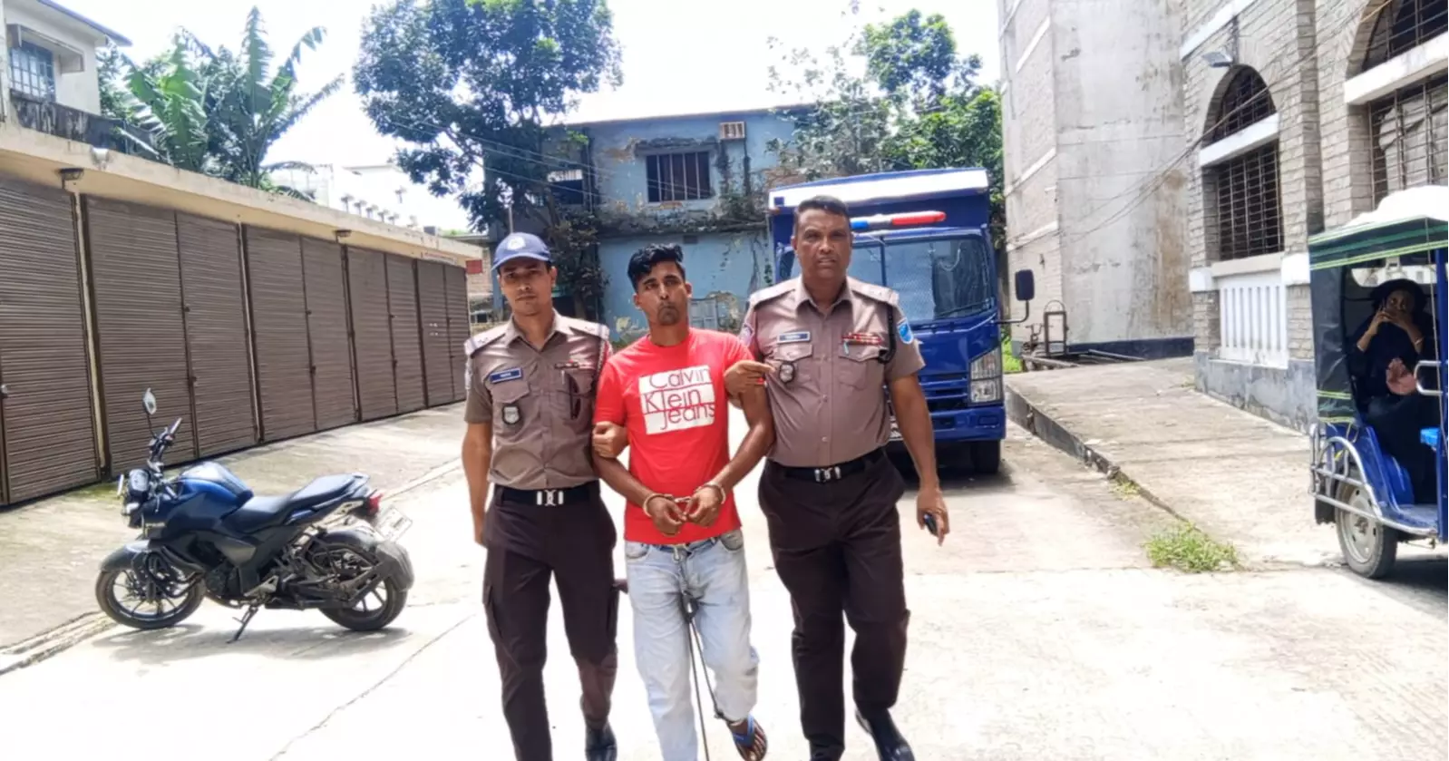 3 to die for killing vegetable trader in Faridpur