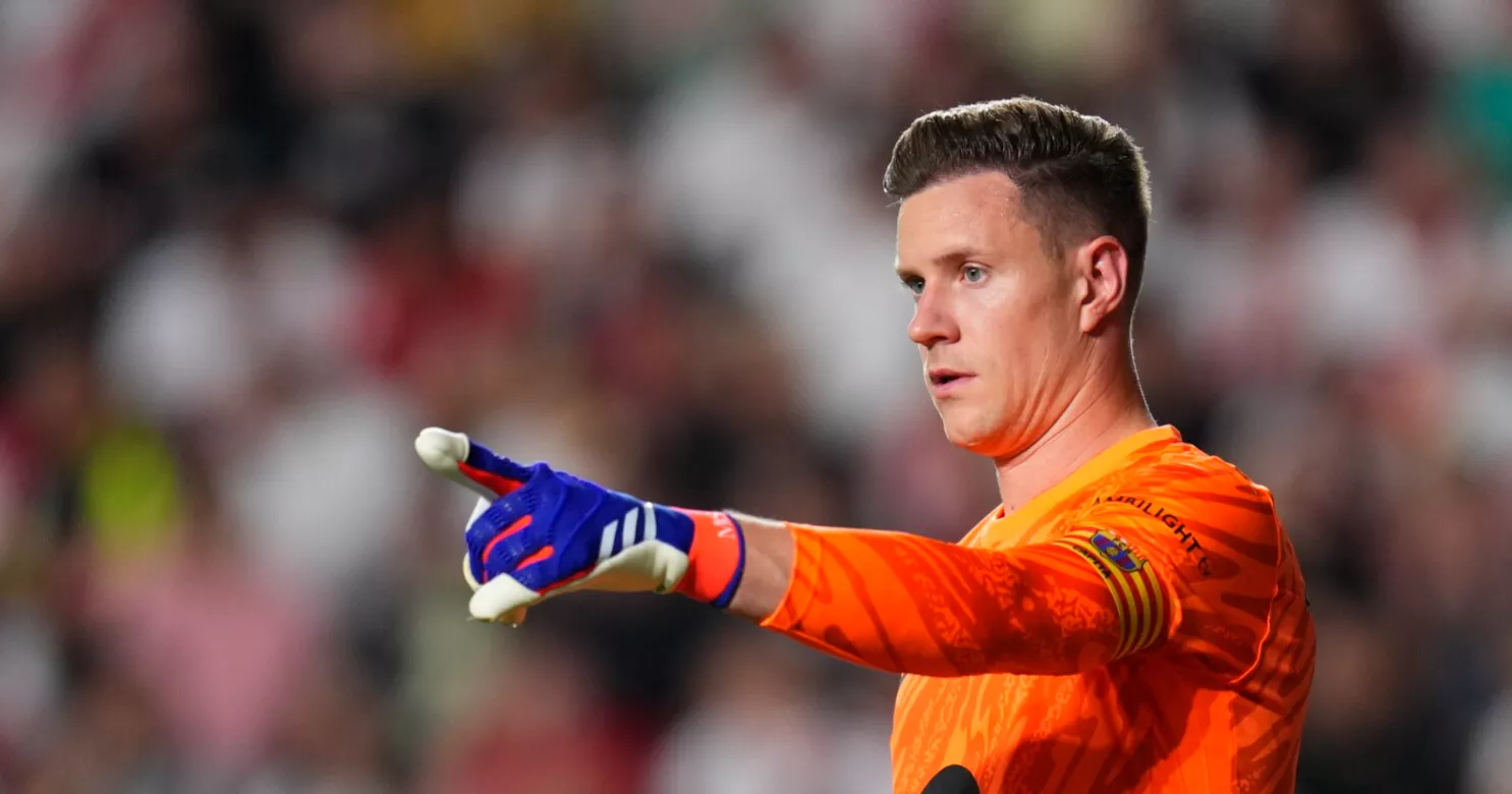 Barcelona set to register goalkeeper García following La Liga’s long-term injury ruling on Ter Stegen