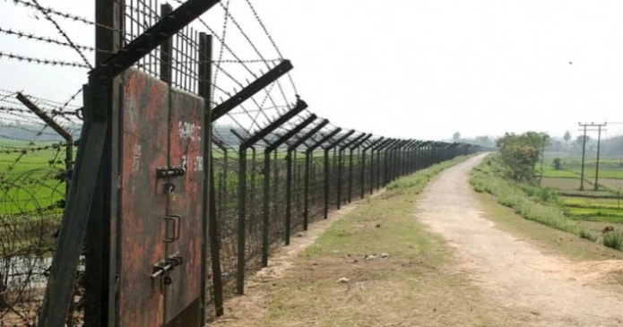 Bangladeshi teenager killed in firing by Indians after crossing border
