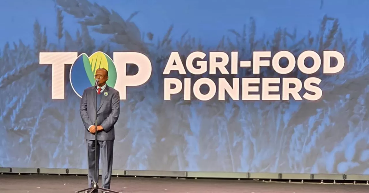 Abdul Awal Mintoo awarded Top Agri-Food Pioneer
