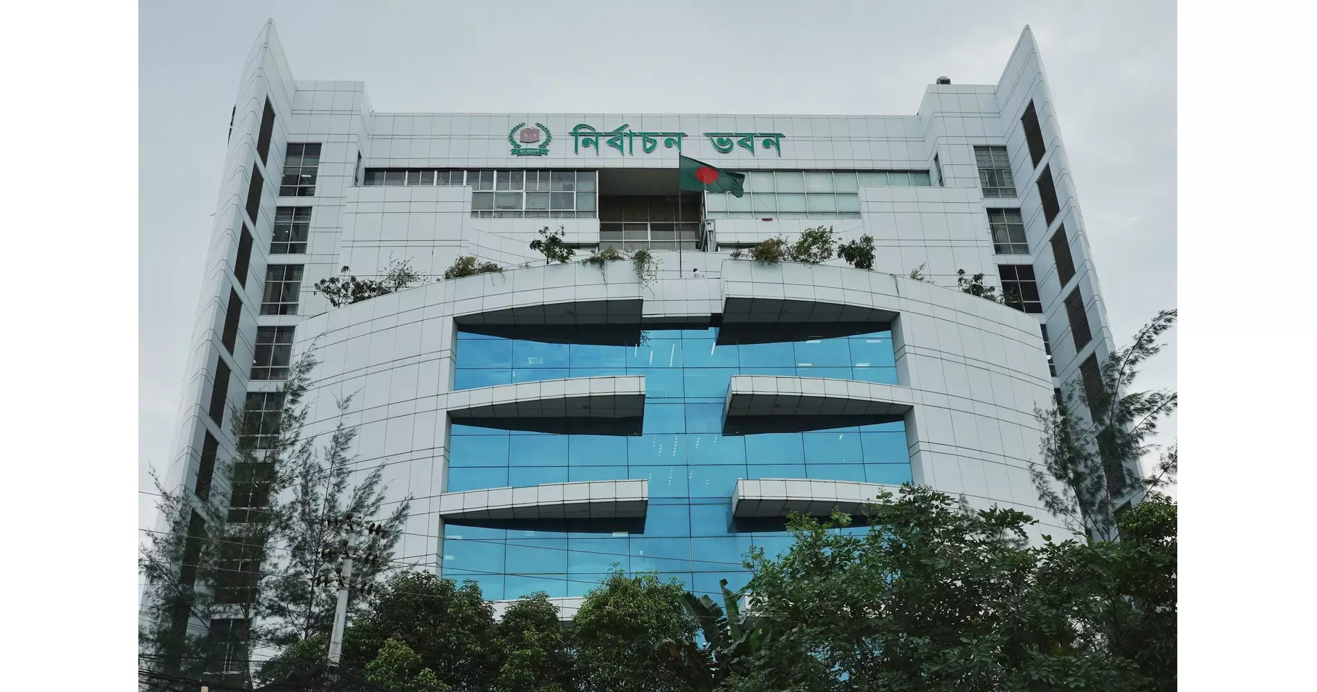 EC asks printing presses not to print election posters