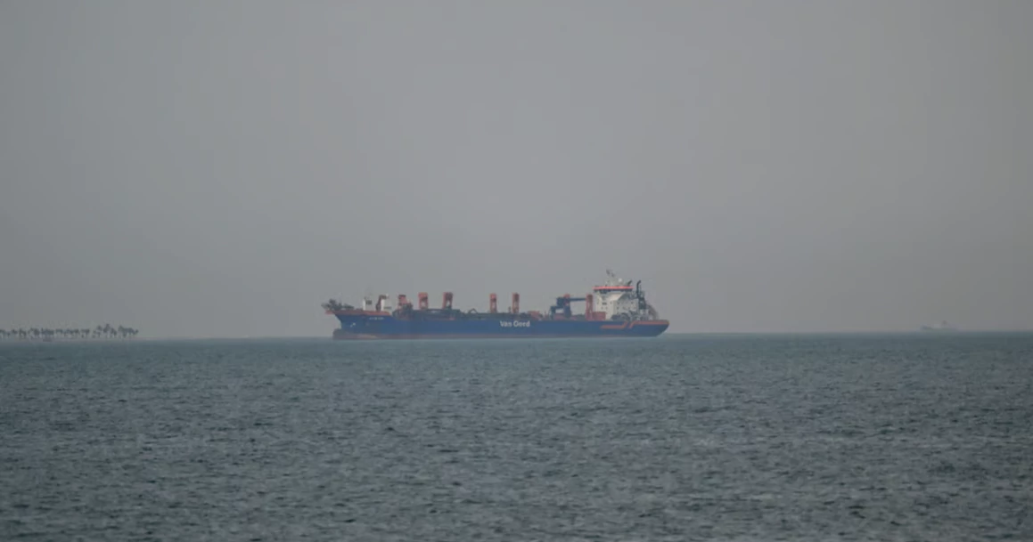 Iran warns shipping lanes beyond Hormuz Strait at risk if US, Israel escalate attacks