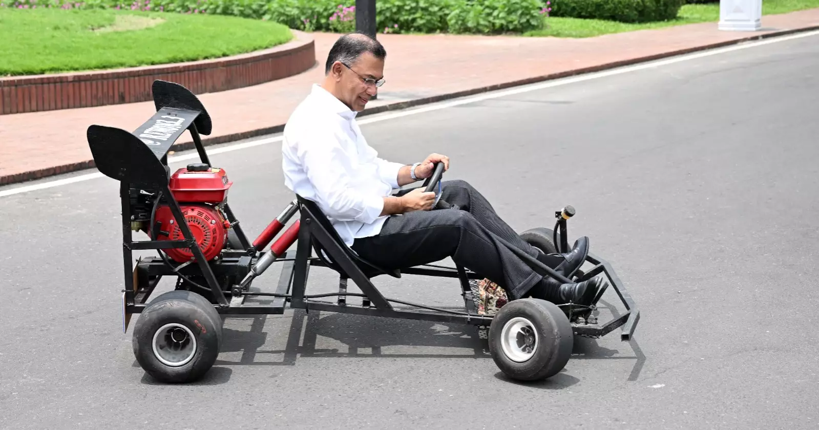PM drives student-built go-kart, applauds young innovator