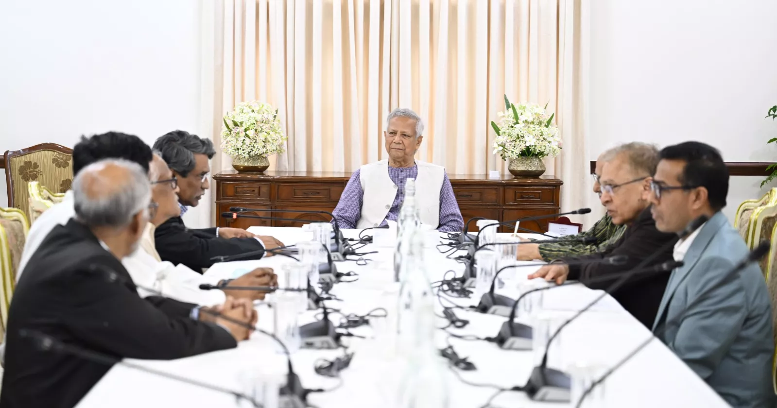 Prof Yunus calls for preserving all records of National Consensus Commission