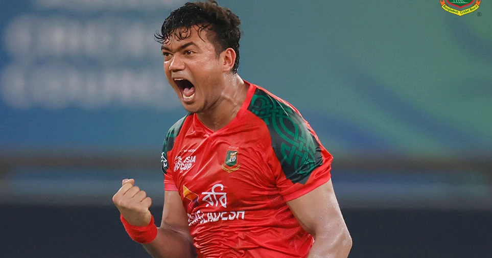 Shanaka’s late blitz lifts Sri Lanka to 168 against Bangladesh in Super 4 clash