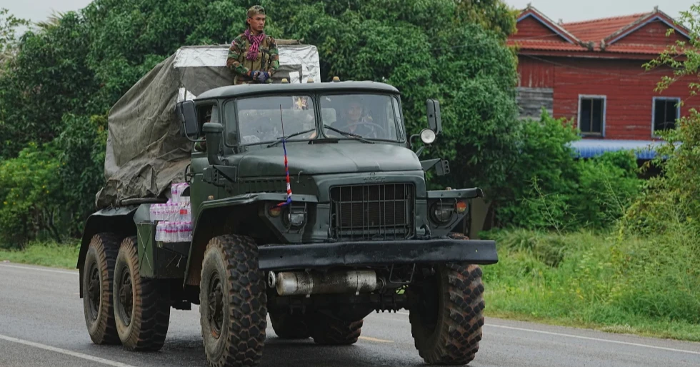 Thailand, Cambodia agree to ceasefire talks after Trump steps in, but border fighting continues