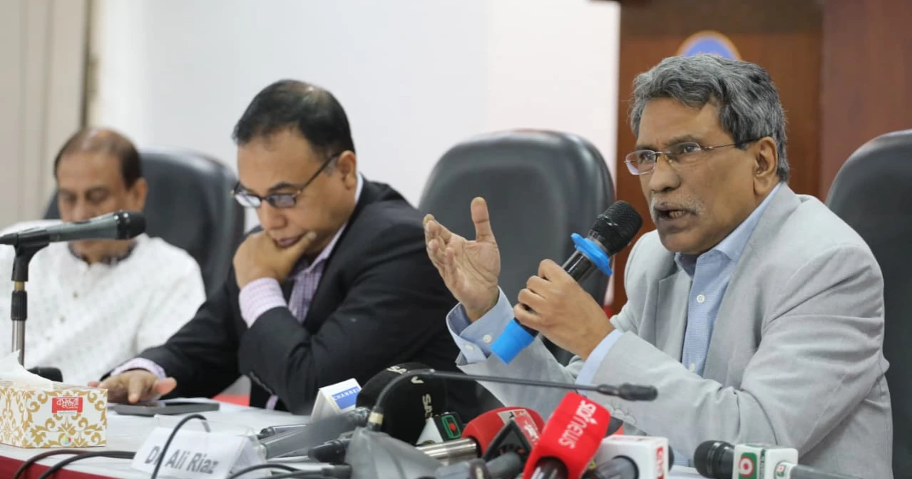 Experts seek absolute media freedom, journalists’ protection in Bangladesh 