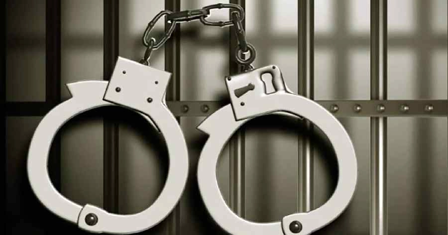 2 arrested over killing of battery-operated rickshaw driver