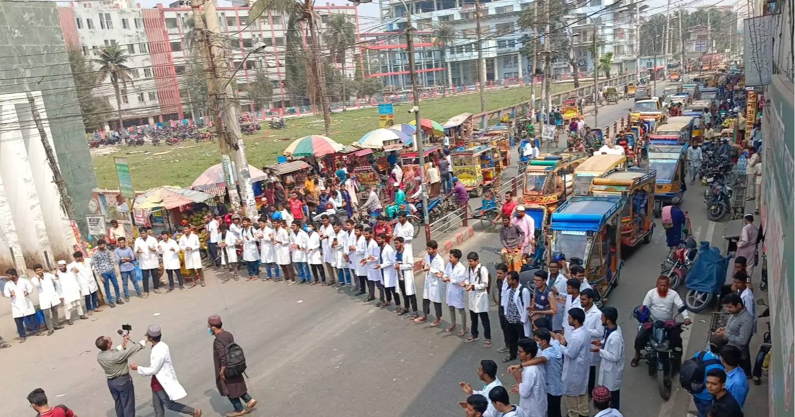 Sher-e-Bangla Medical College students’ class boycott enters day 4