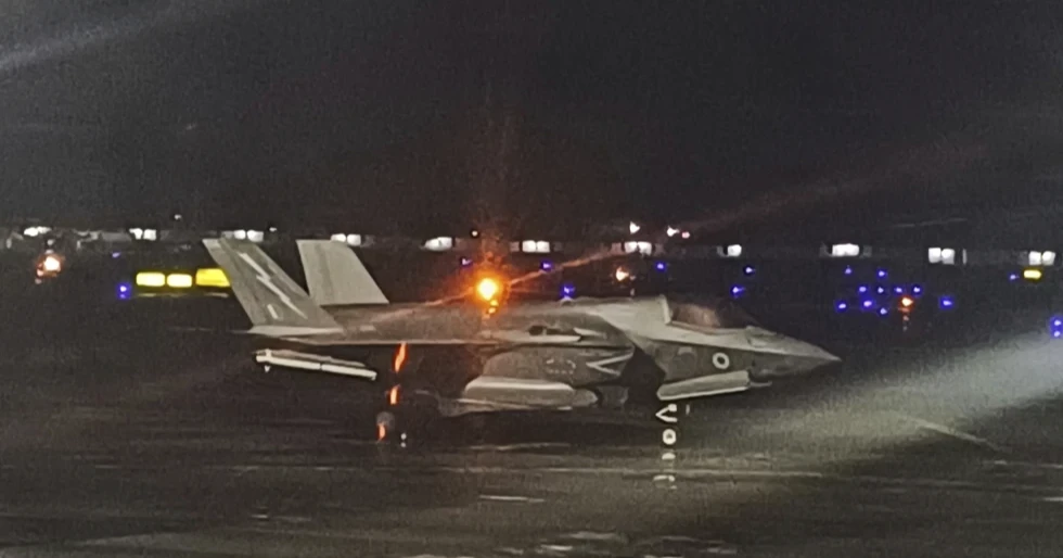 British F-35 Jet leaves India after month-long stay, memes fly high